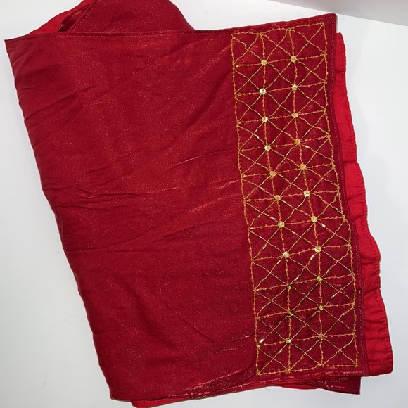 Table Runner 70” long by12.5 wide Beaded - Picture 3 of 10